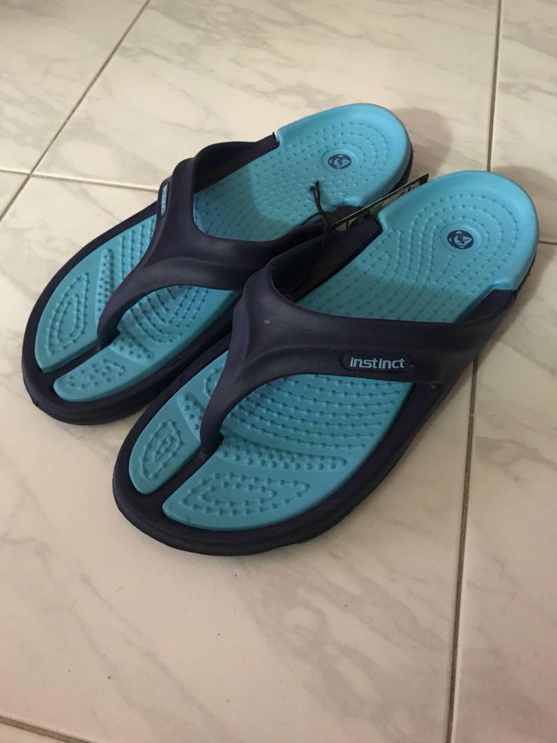 thong slippers mens