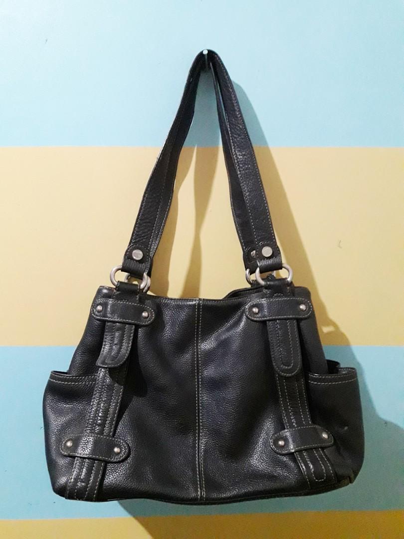 Tignanello black leather shoulder bag hotsell