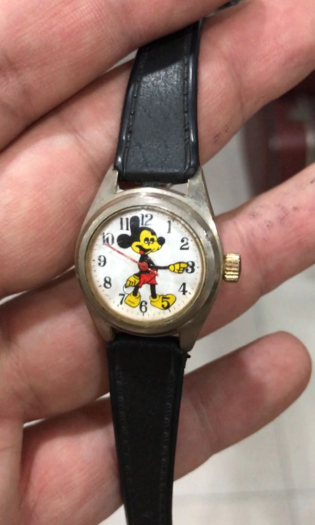 Vintage mickey mouse watch value hotsell