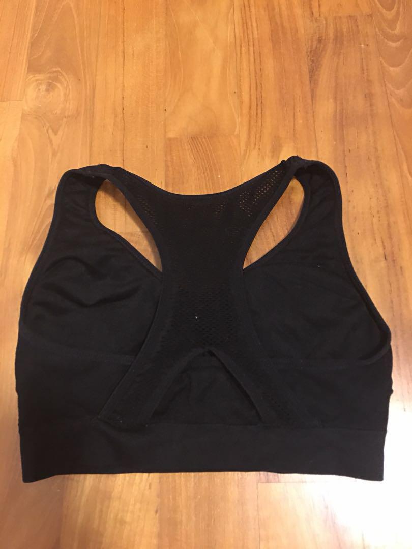 XOXO Sports Bra, Women's Fashion, Activewear on Carousell