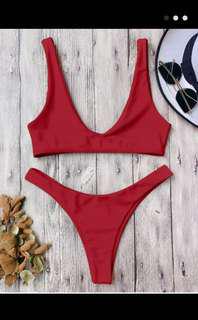 BRAND NEW! Scoop bikini top ONLY - size small