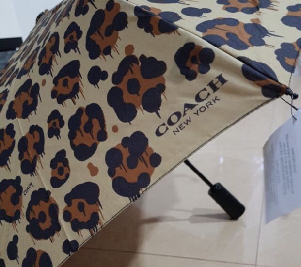 Coach Ocelot Print Leopard Brown Umbrella, Everything Else, Others on  Carousell