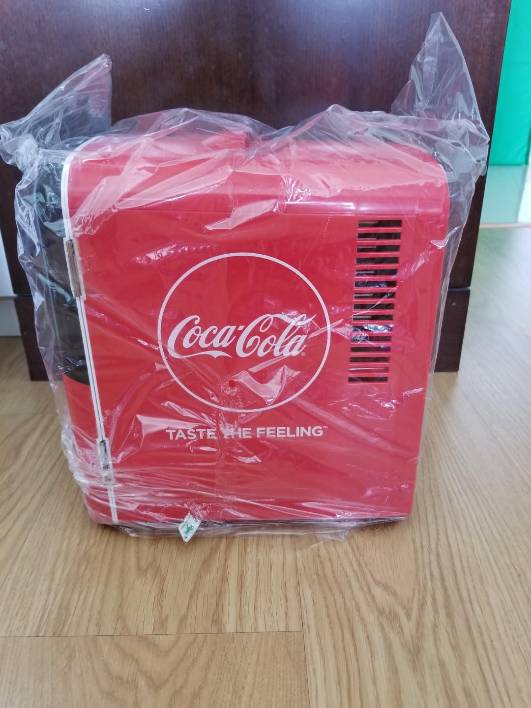 Coca cola mini fridge, TV & Home Appliances, Kitchen Appliances