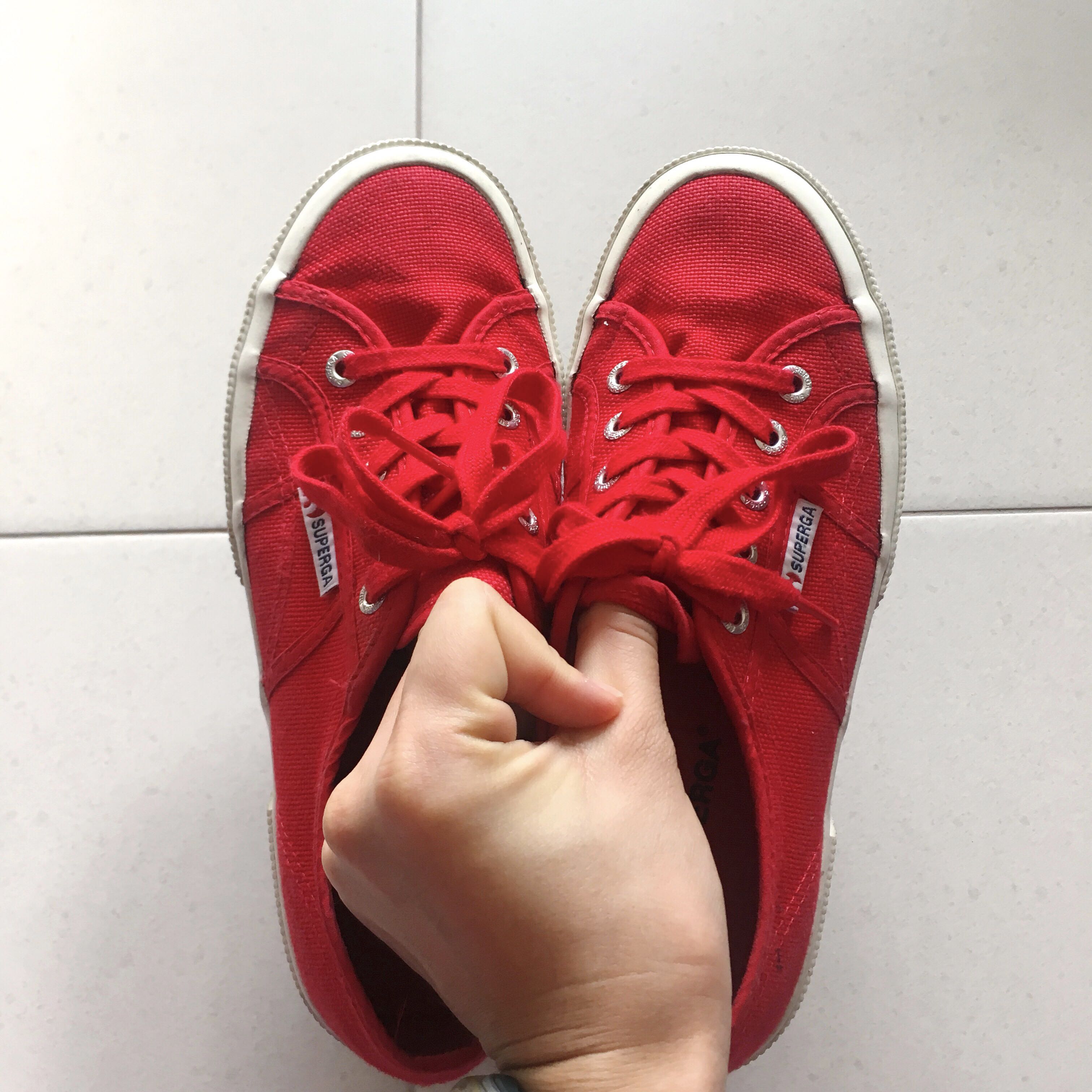 Red superga hot sale