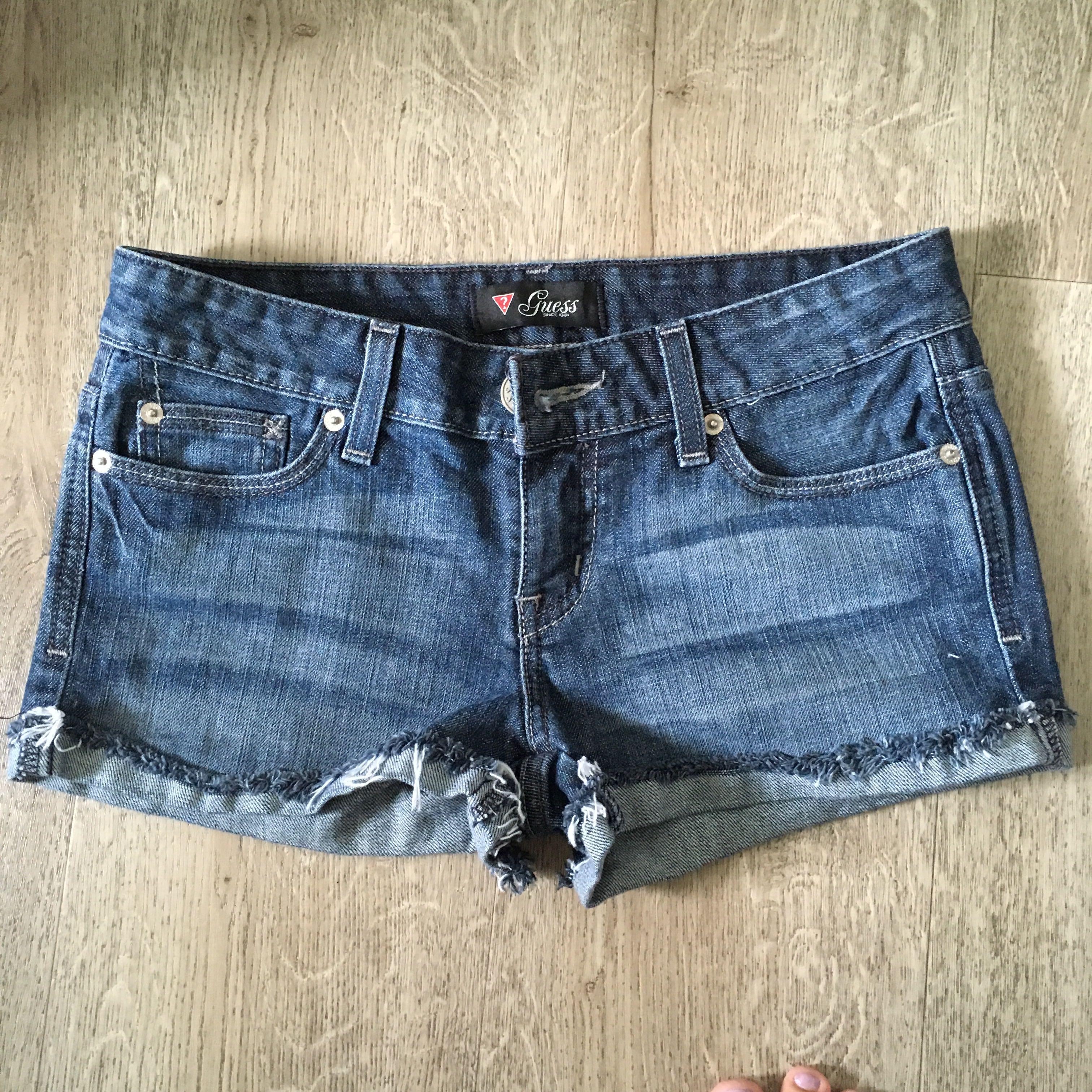 guess short pants