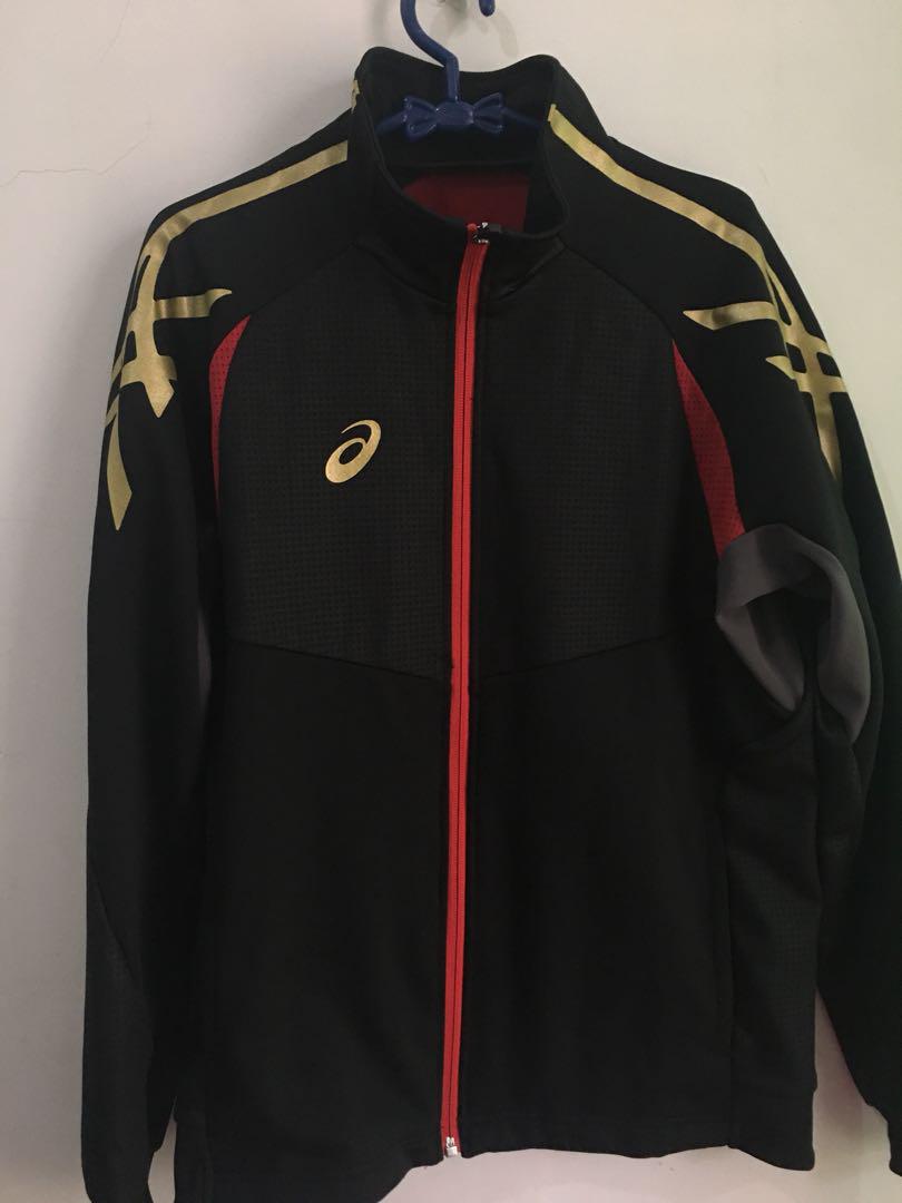 Jaket asics original store