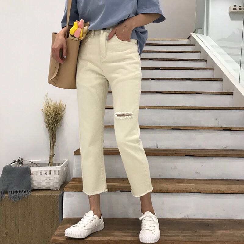 one side ripped jeans