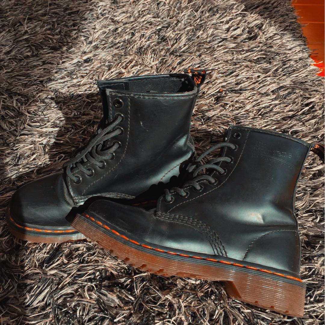 Black doc 2024 martens matte