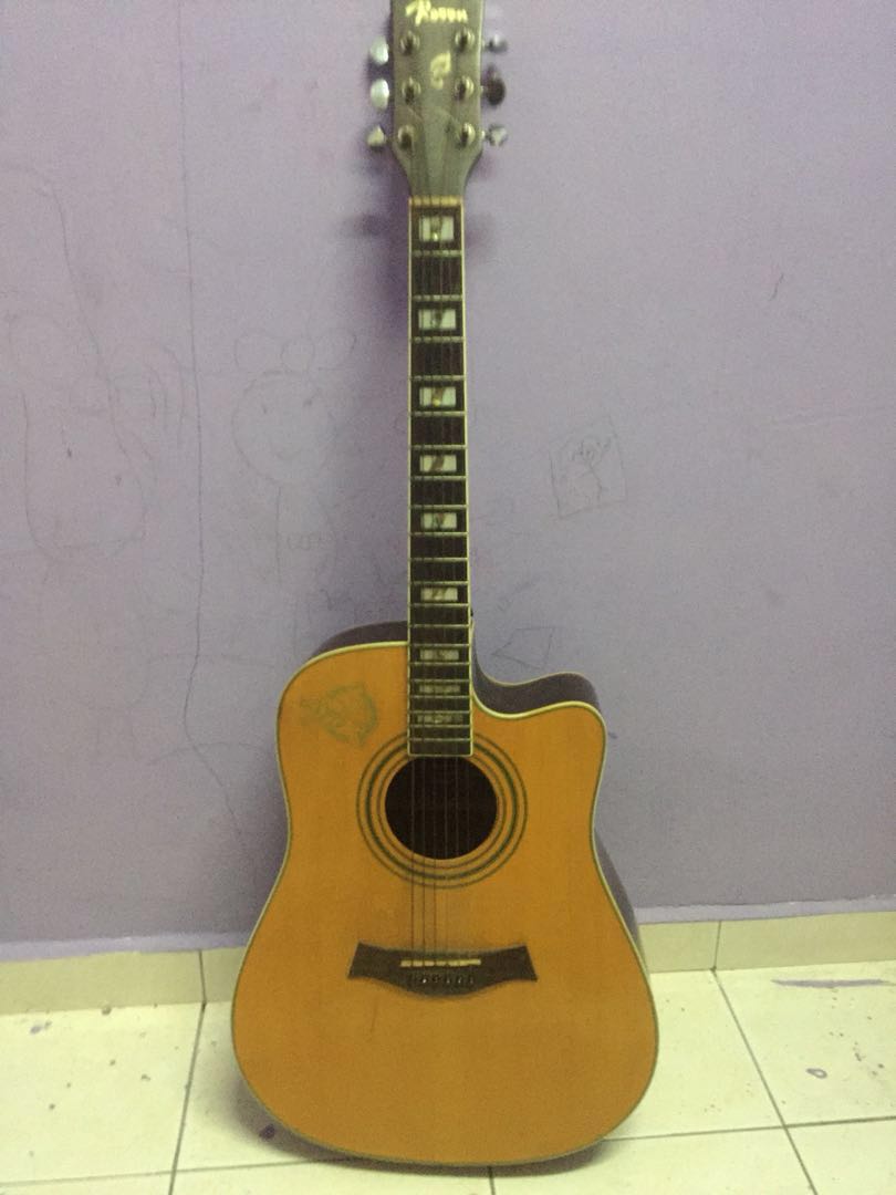 Rosen acoustic store guitar