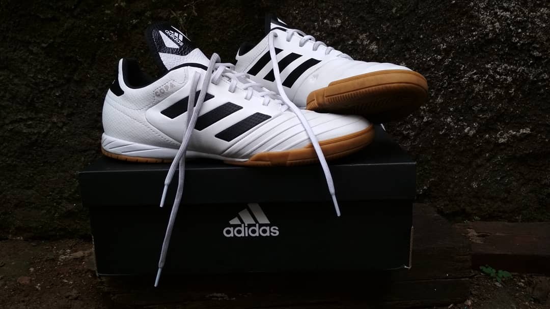 Sepatu Futsal Adidas Copa Tango 18 3 In Second Original Olah Raga Perlengkapan Olahraga Lainnya Di Carousell