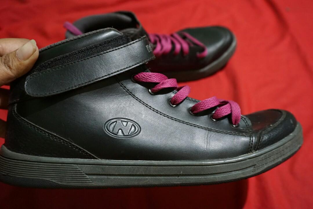 Sepatu New Era Fesyen Pria Sepatu Sneakers Di Carousell