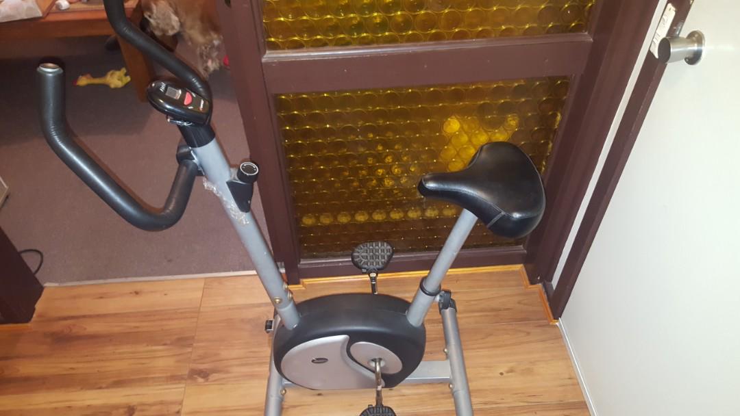 Torpedo online exercise bike