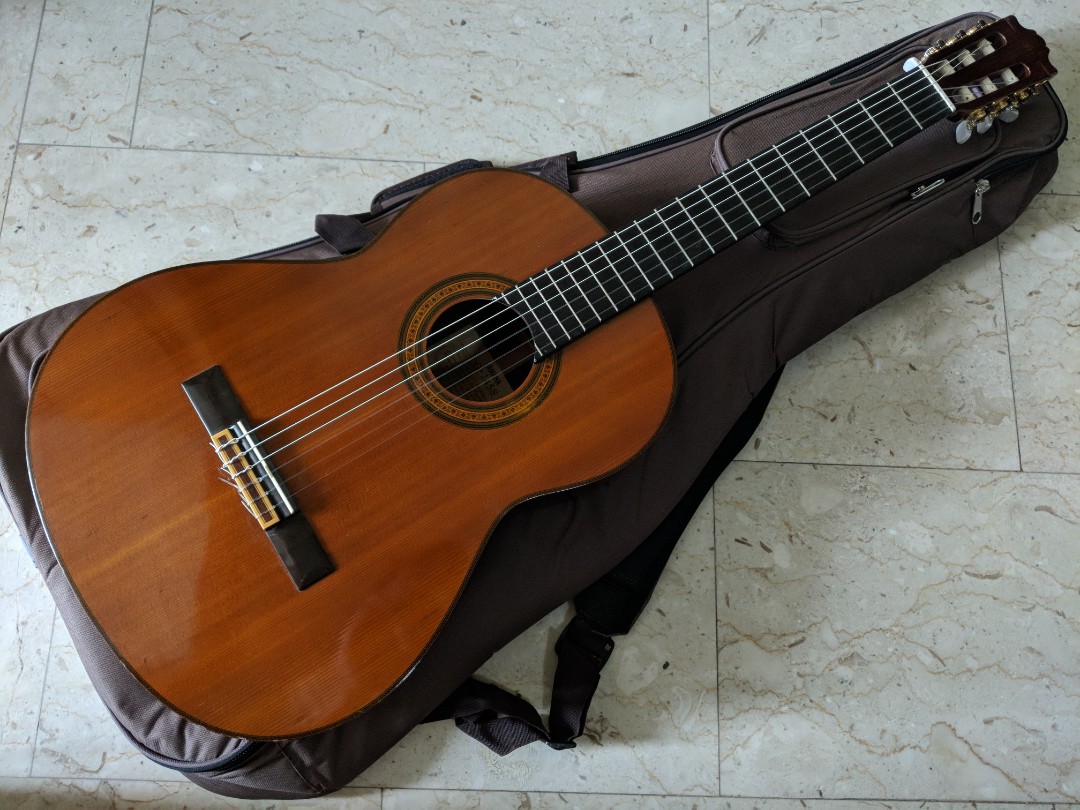 yamaha 245s classical guitar