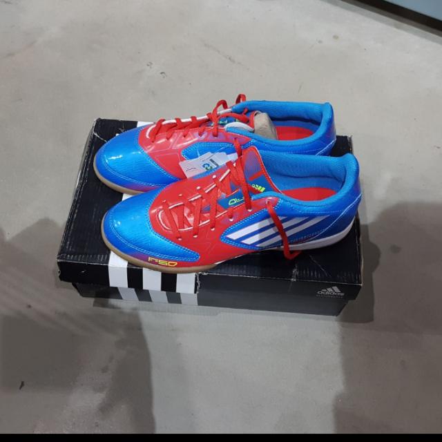 street soccer shoes
