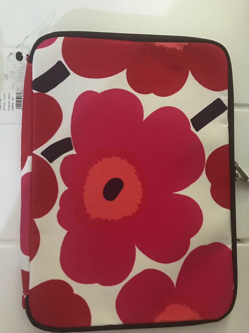 Marimekko laptop clearance sleeve