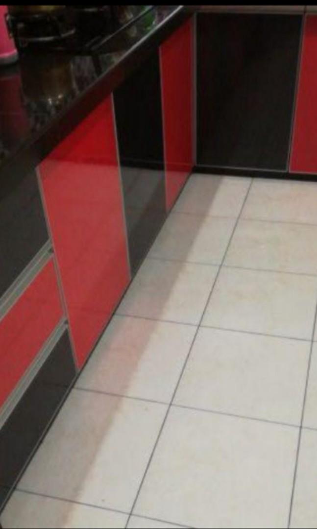 Kitchen cupboard wallpaper 2 rolls (RM50), Furniture & Home Living