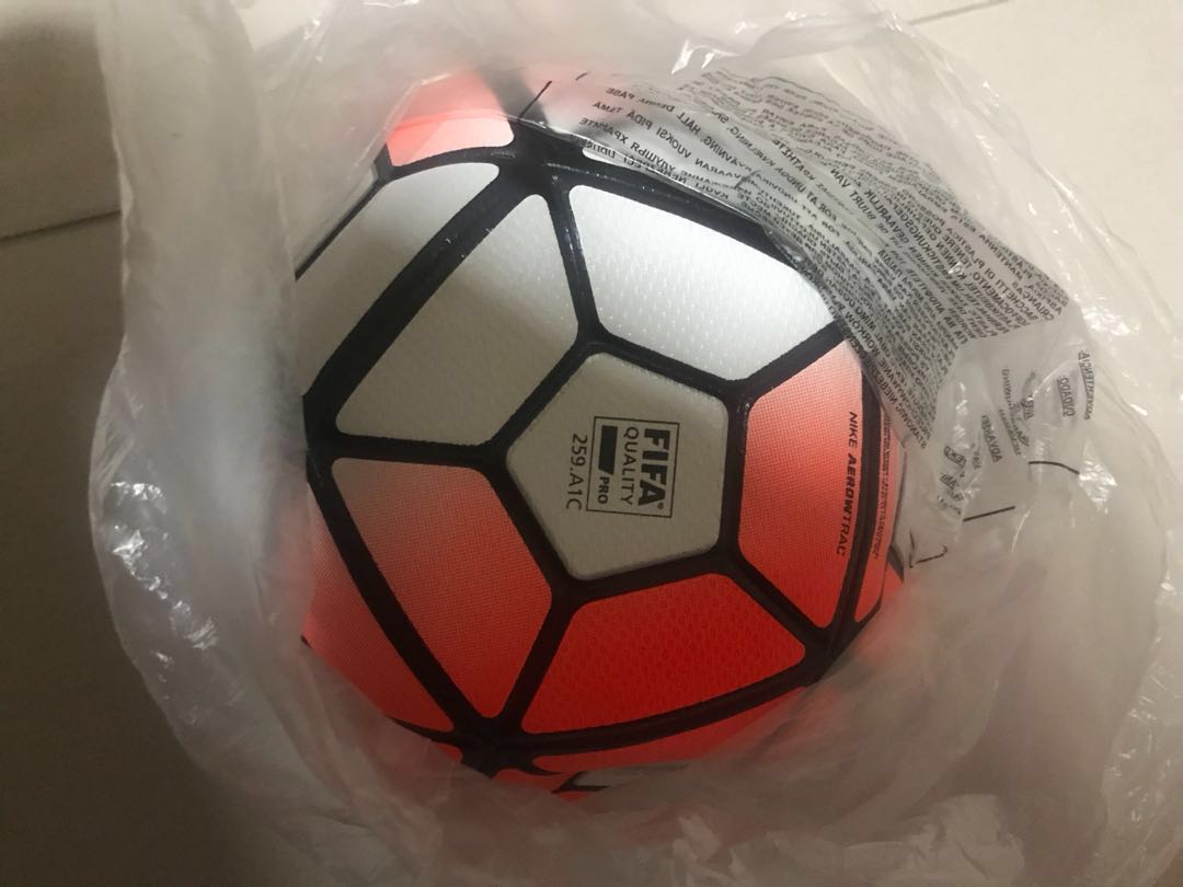 ordem 3 soccer ball