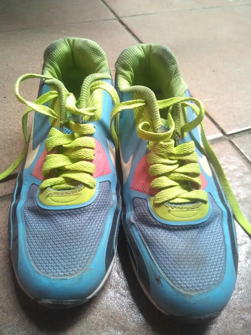 sepatu running nike air max