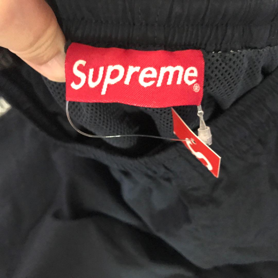 Supreme Tonal Taping Water Short Navy S, 男裝, 褲＆半截裙, 沙灘褲