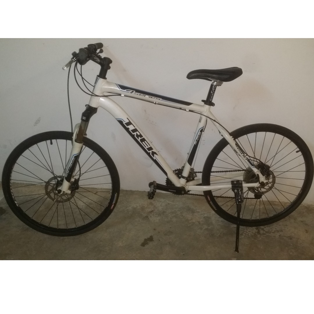 trek 4500 mountain bike specs