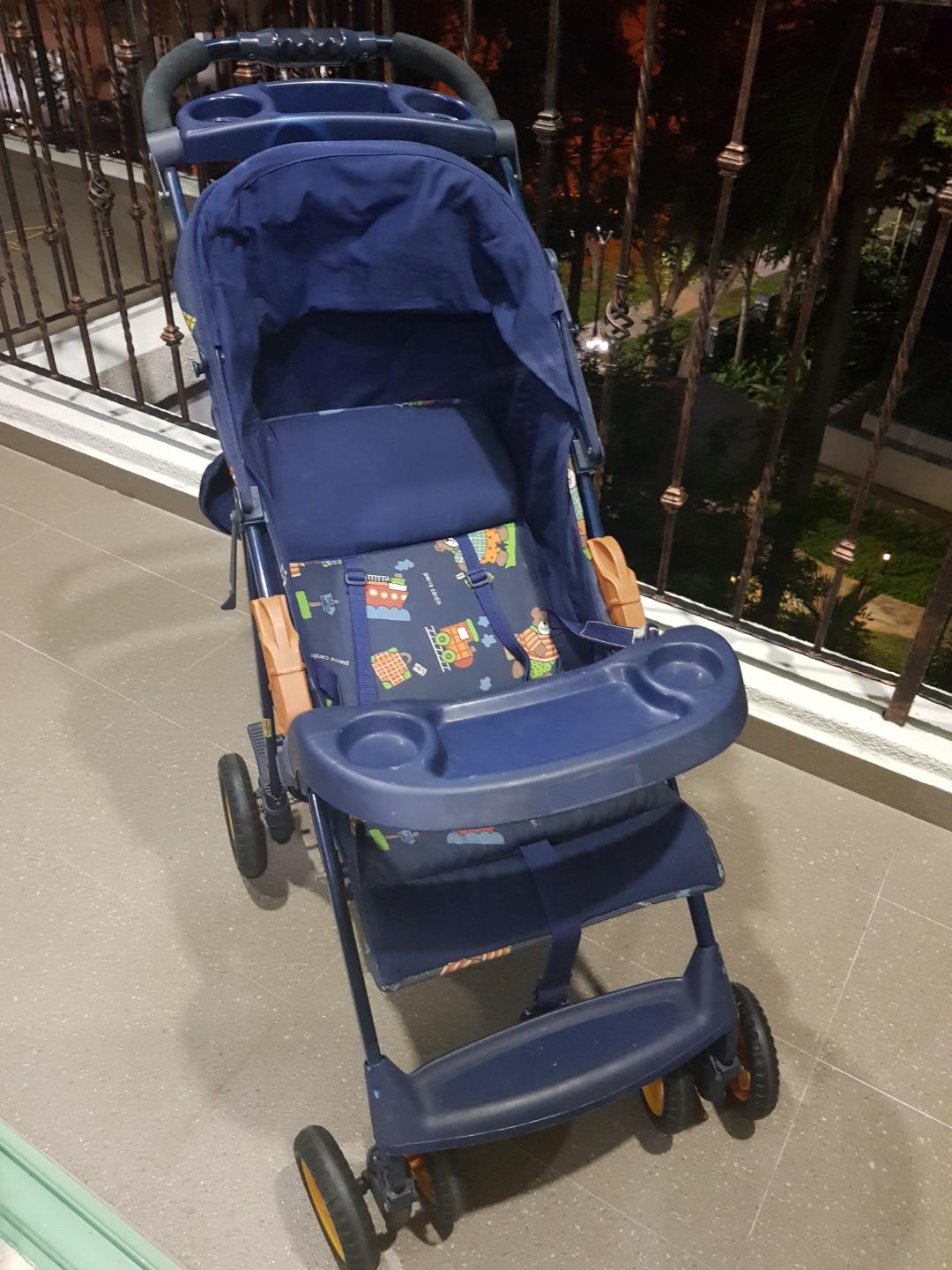 une robe bleu