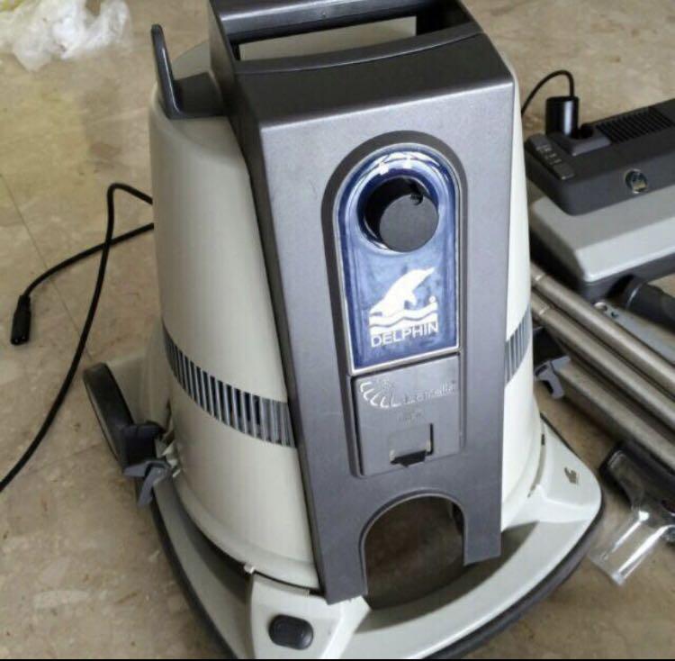 2nd hand Delphin vacuum cleaner, Home Appliances, Cleaning & Laundry on