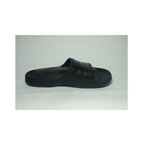 adidas all black slippers