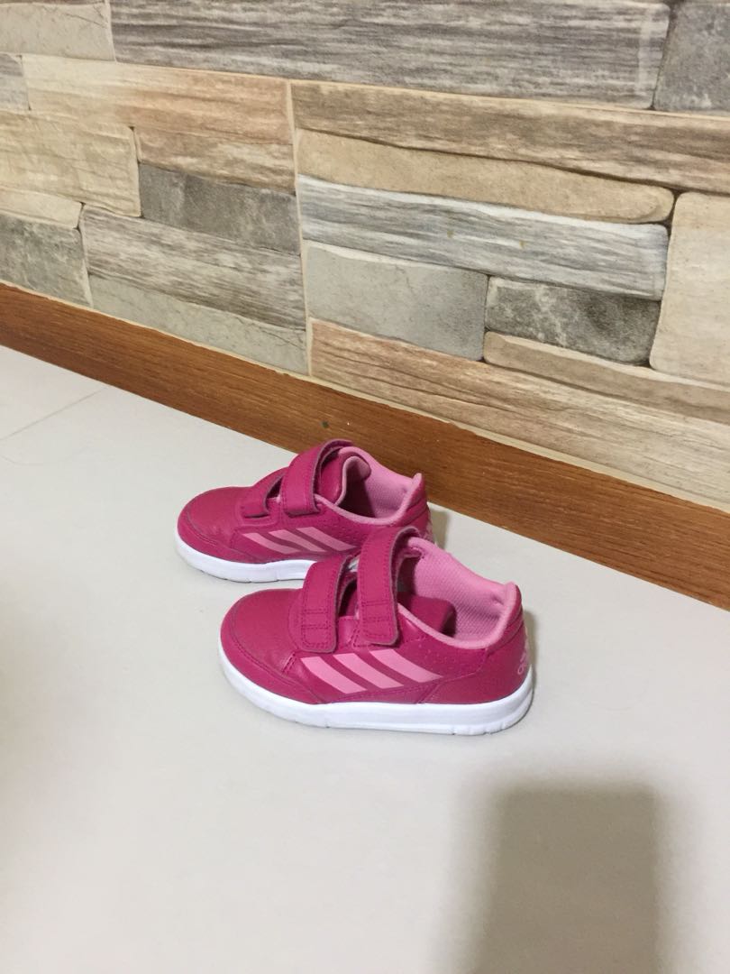 adidas pink running shoes