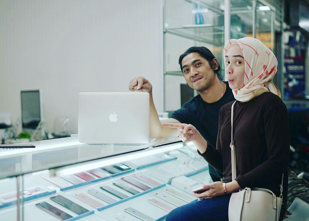 Arya Saloka Istri Telepon Seluler Tablet Di Carousell