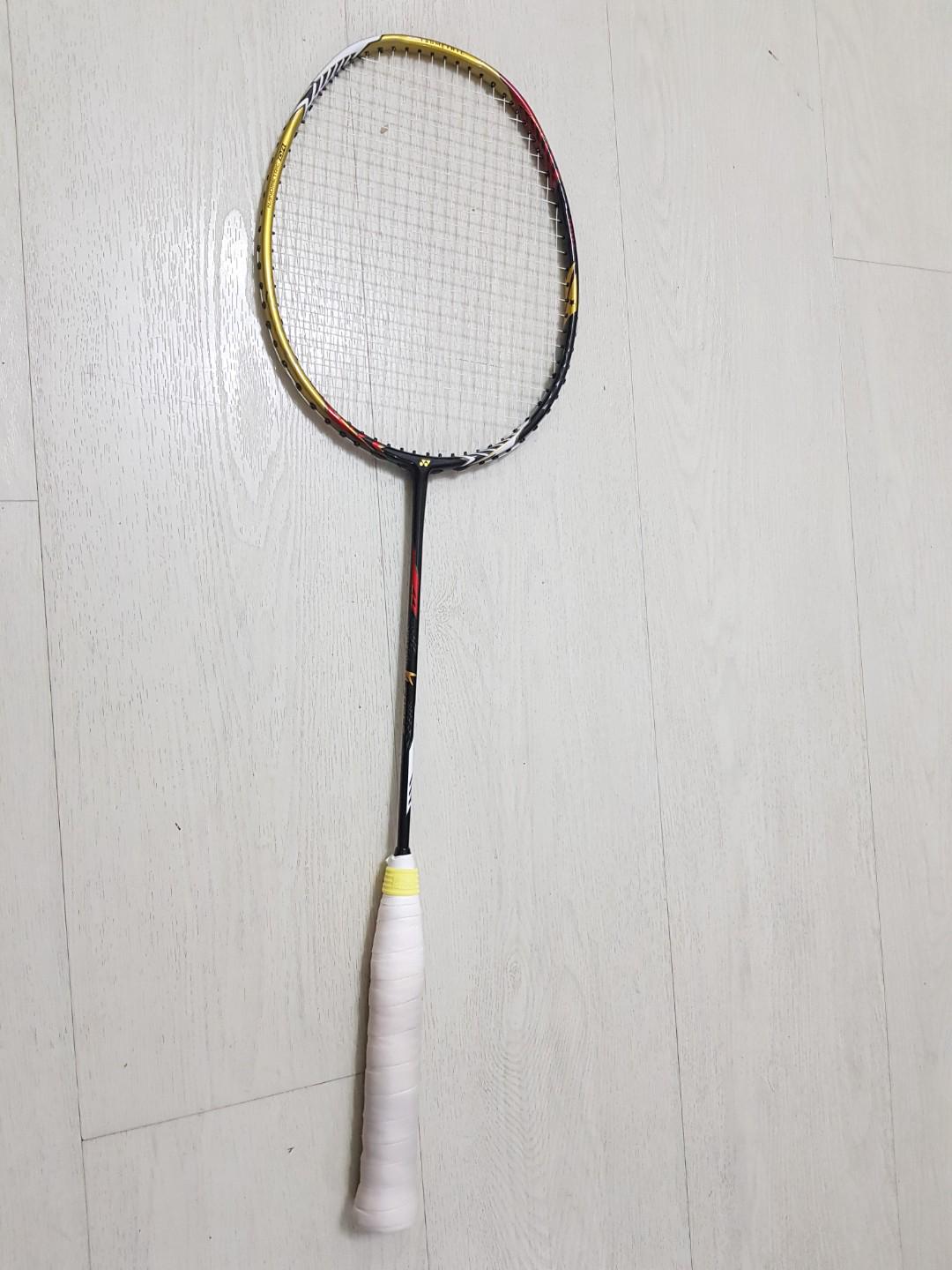 Badminton Racket - Yonex Voltric Lin Dan Force, Sports Equipment ...