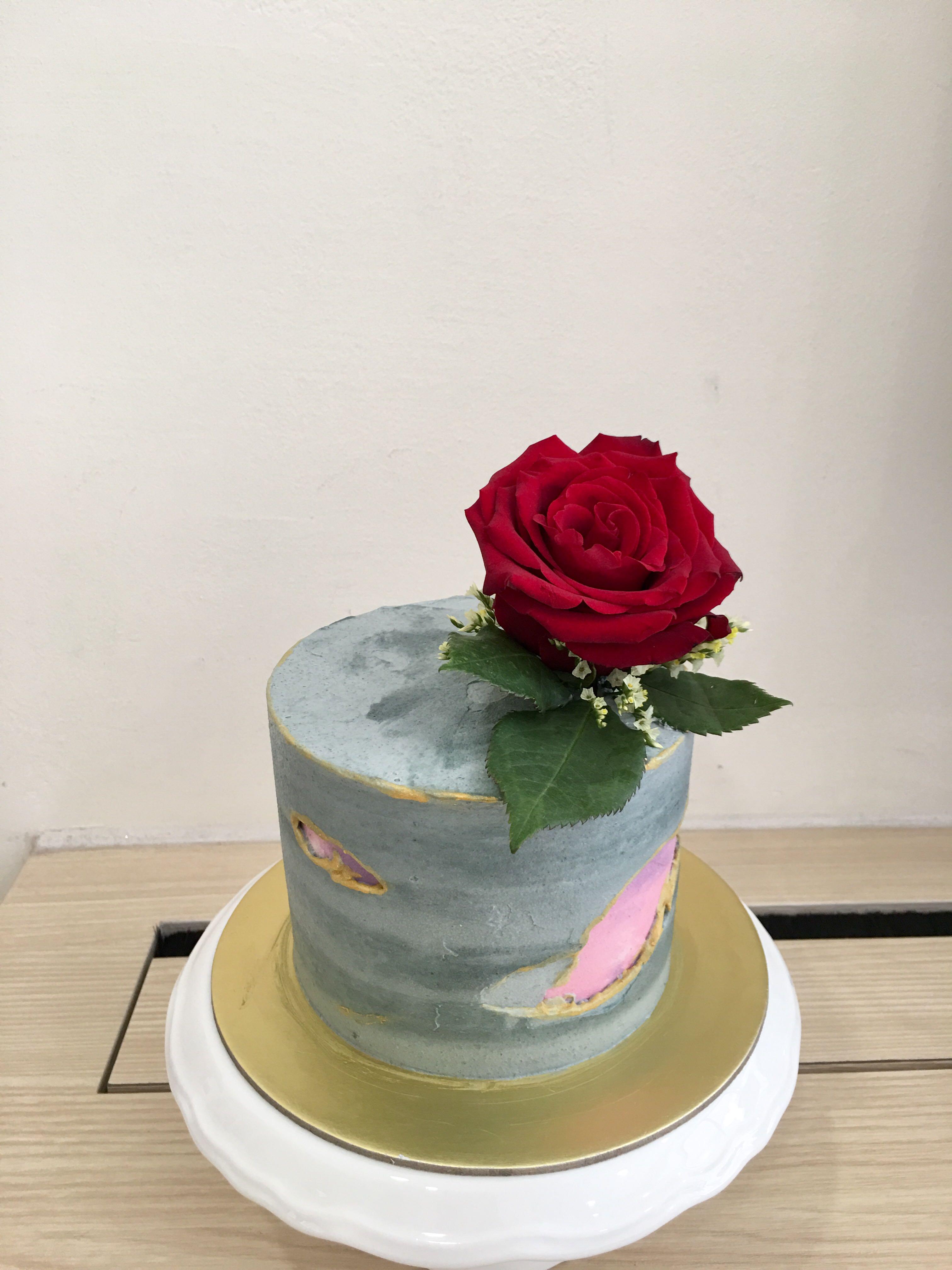Wallpaper Birthday And Anniversary Cake Food Drinks Baked Goods On Carousell For iPhone Free