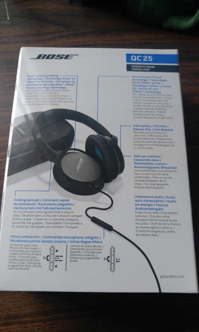 Bose qc 25 quiet comfort. Not qc35 