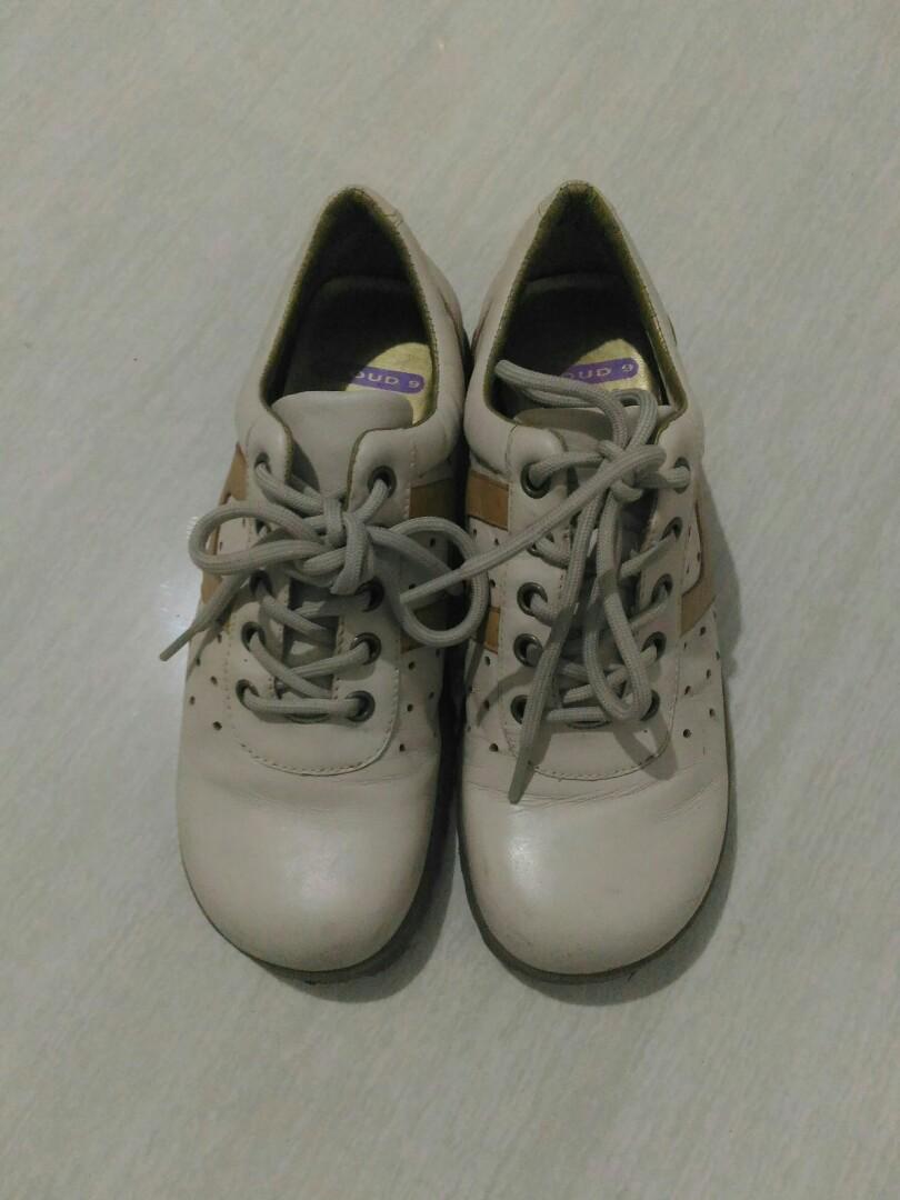 cloud 9 shoes by nine west