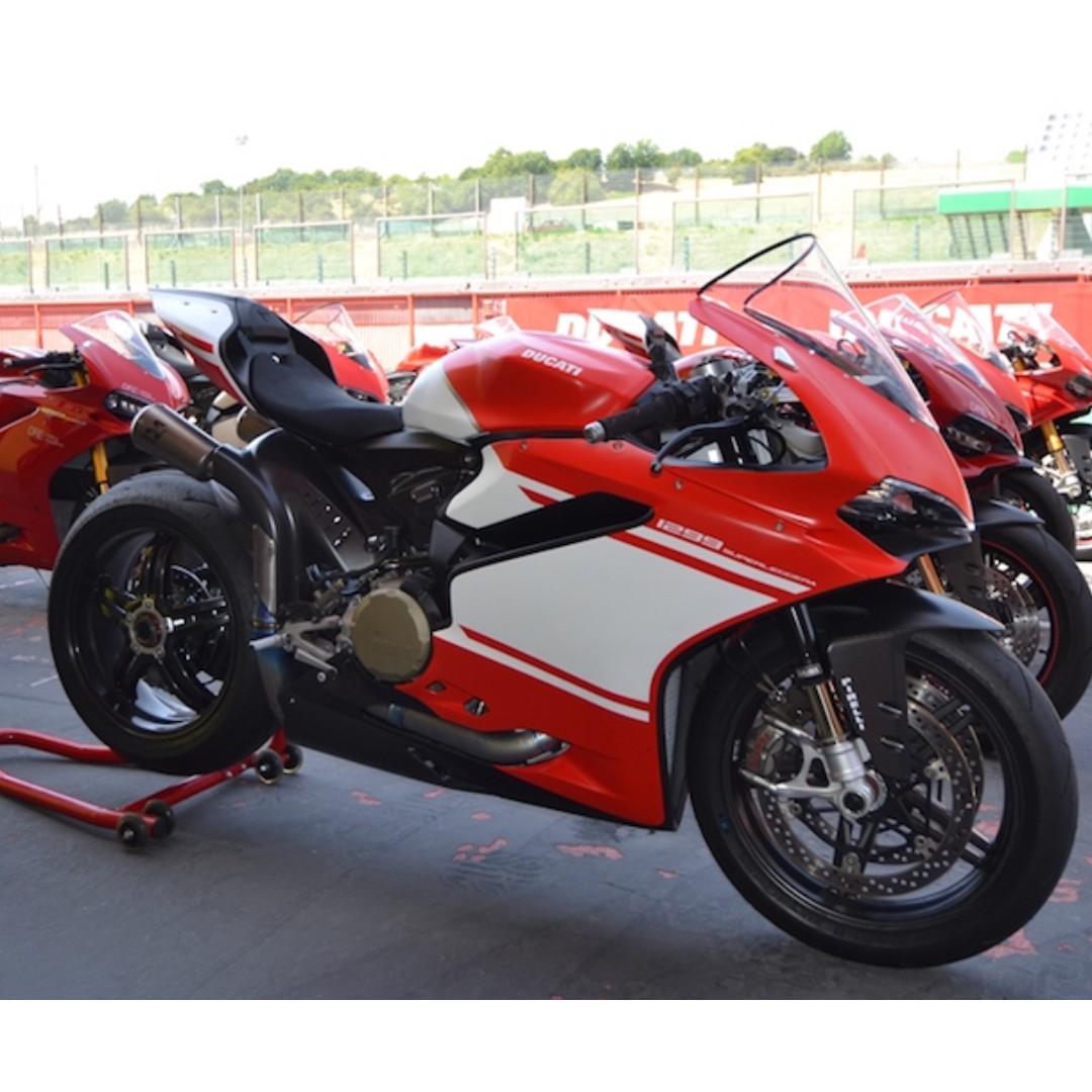 Harga ducati sale 1299 superleggera
