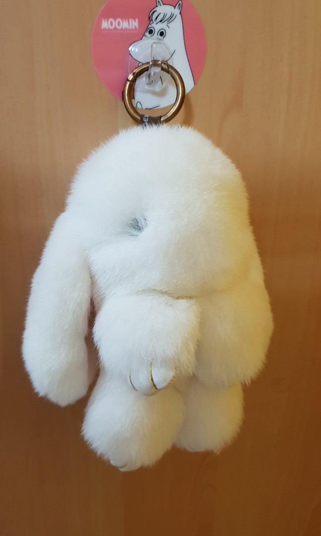 White fluffy top keychain