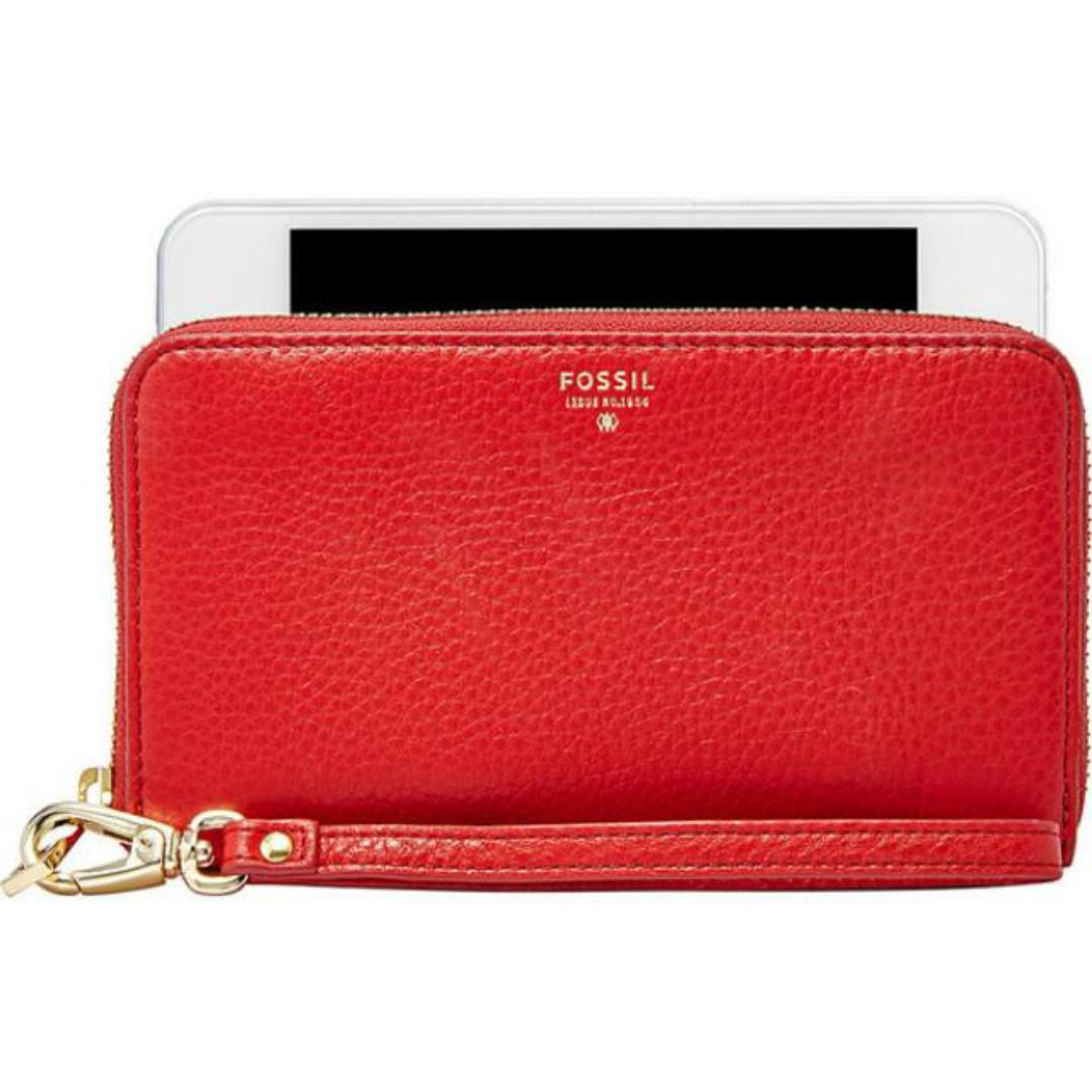 Fossil sydney zip clutch clearance
