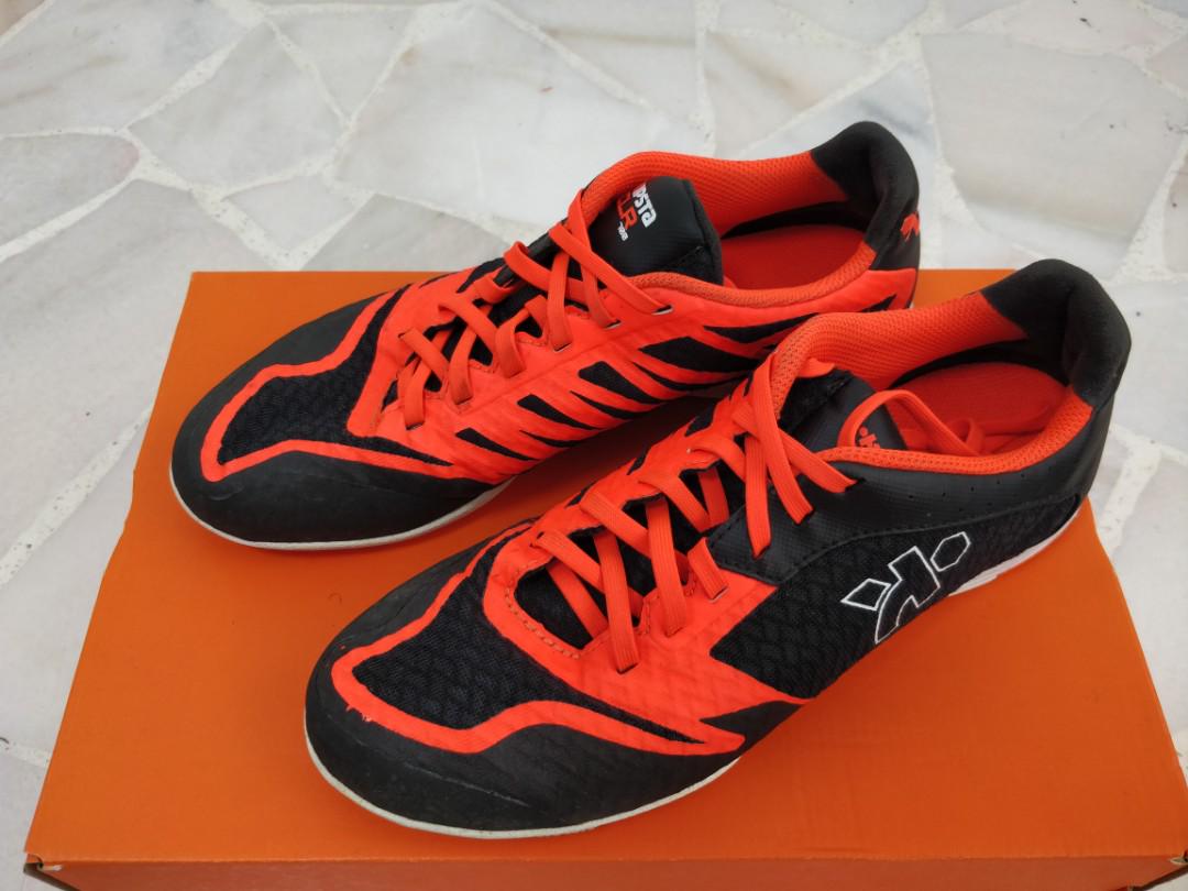 kipsta futsal shoes