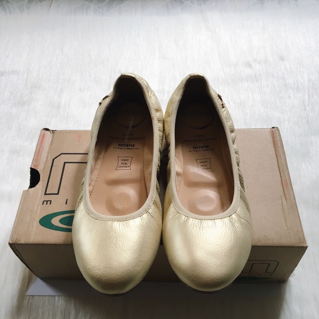 Milano Gold Doll Shoes, Women's Fashion, Footwear, Sneakers on Carousell