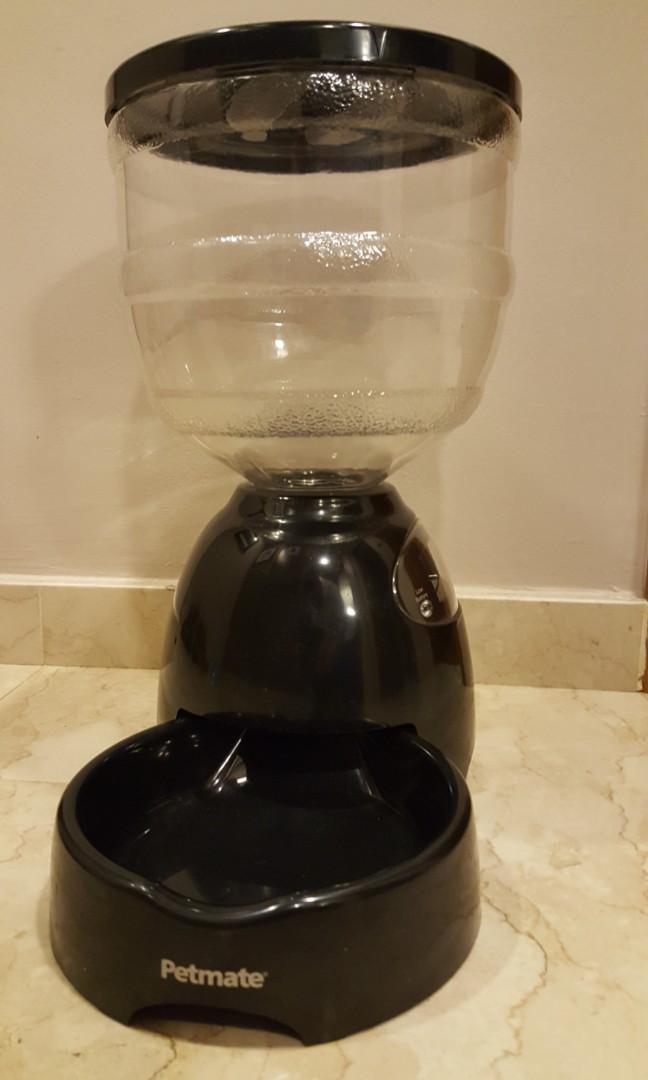 Petmate S Lebistro Portion Control Automatic Pet Feeder Black