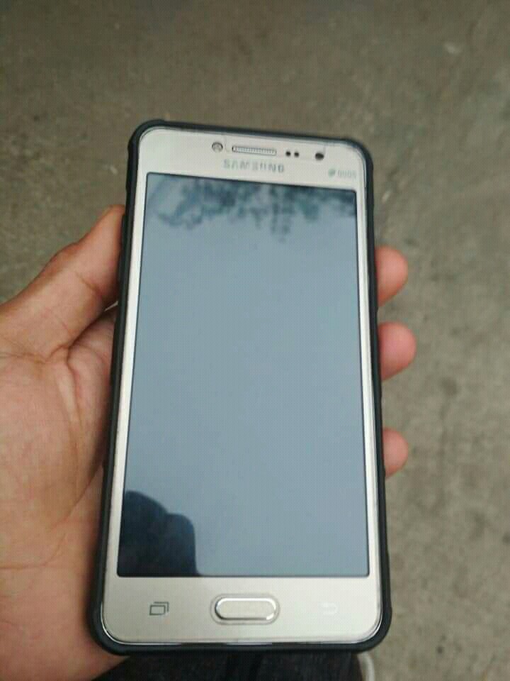 Samsung J2 Prime Telepon Seluler Tablet Ponsel Android Samsung Di Carousell
