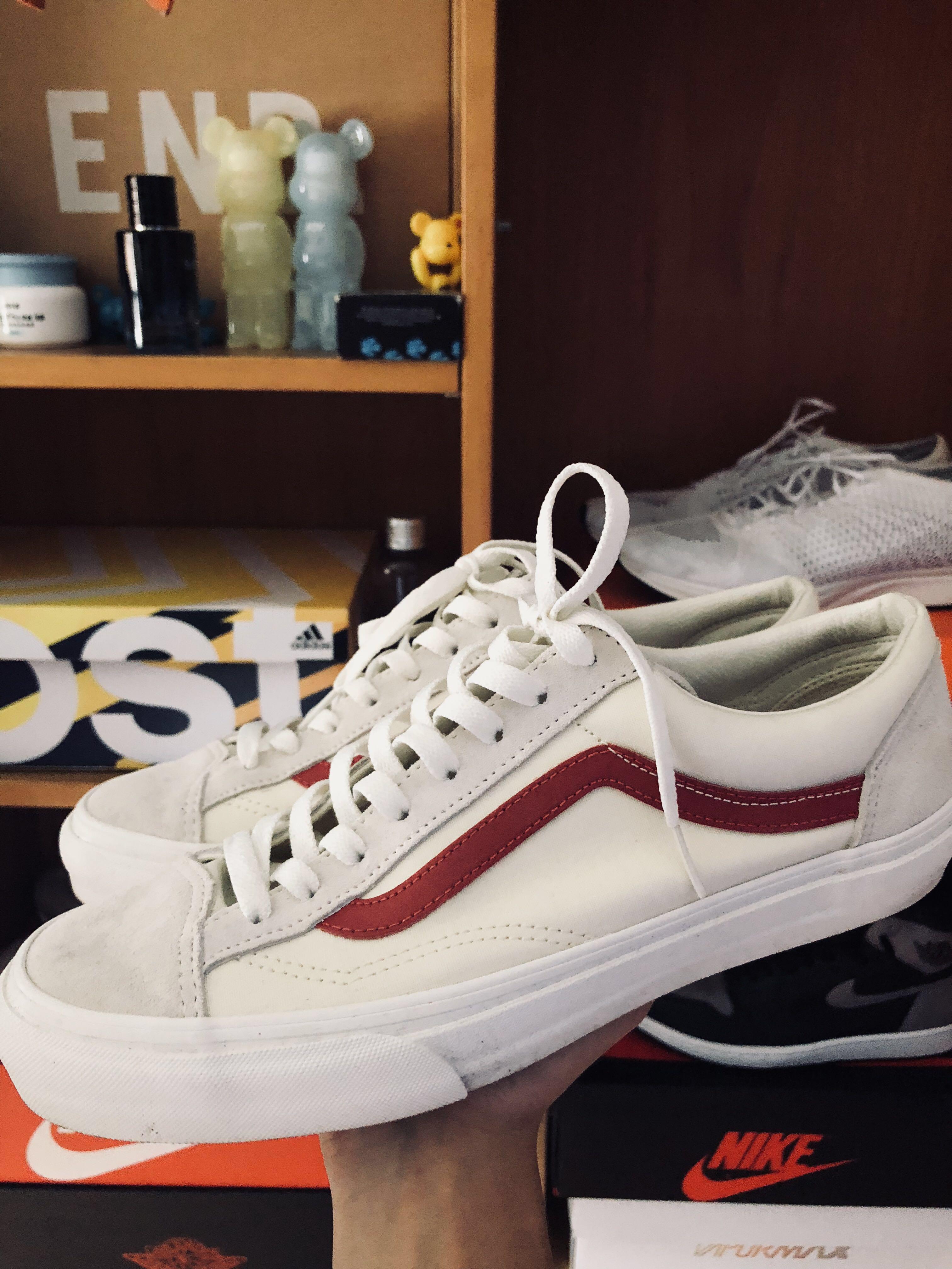 vans with red stripe