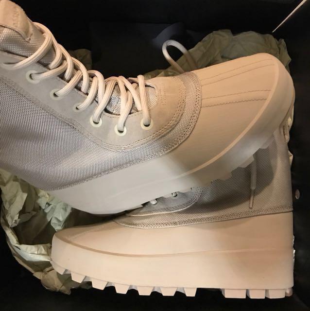 Yeezy louis vuitton 2025 supreme off white