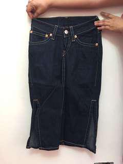 levi’s 牛仔裙