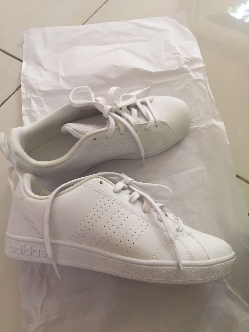 adidas neo advantage all white