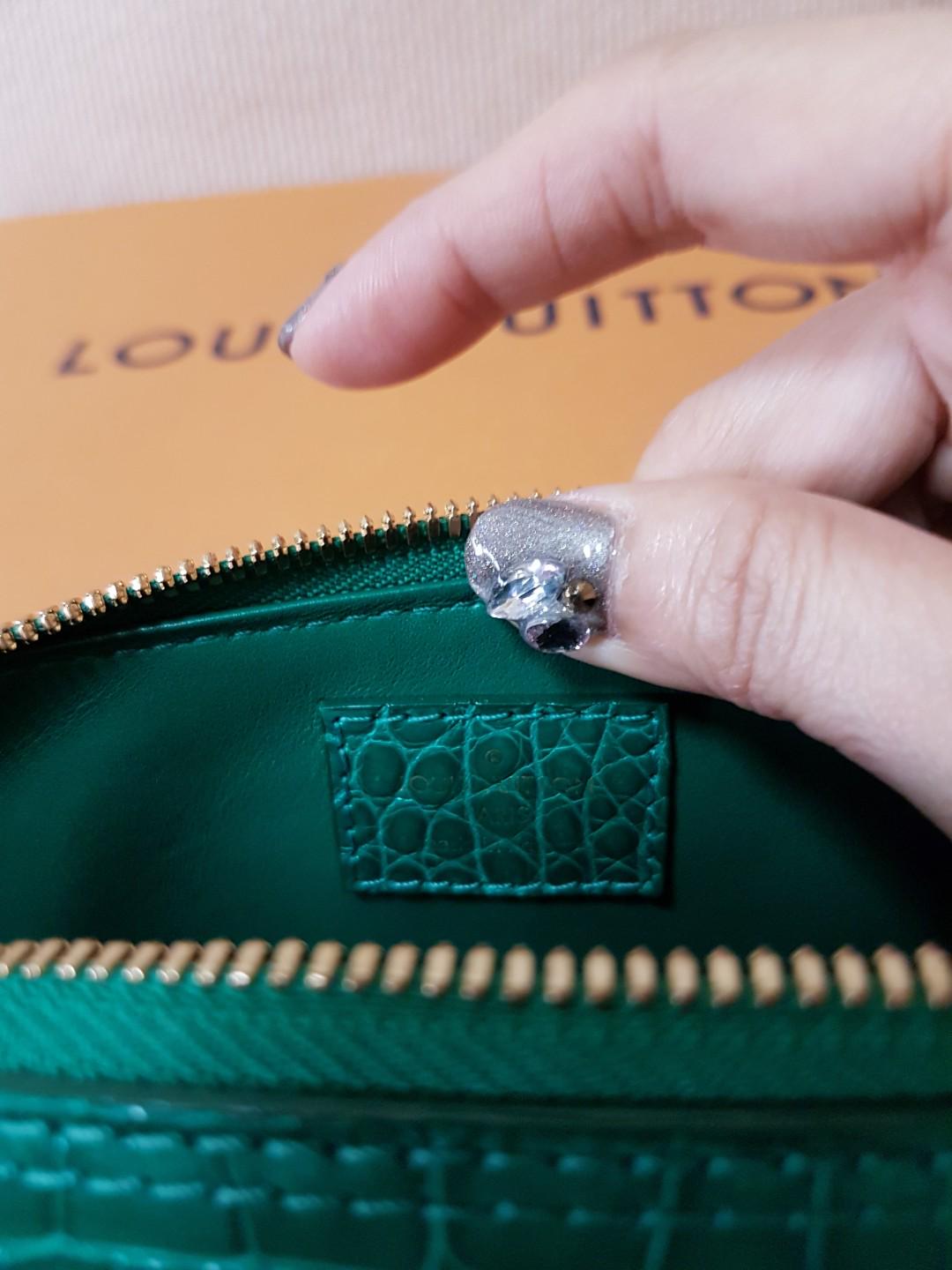 Alma crocodile handbag Louis Vuitton Black in Crocodile - 19278866