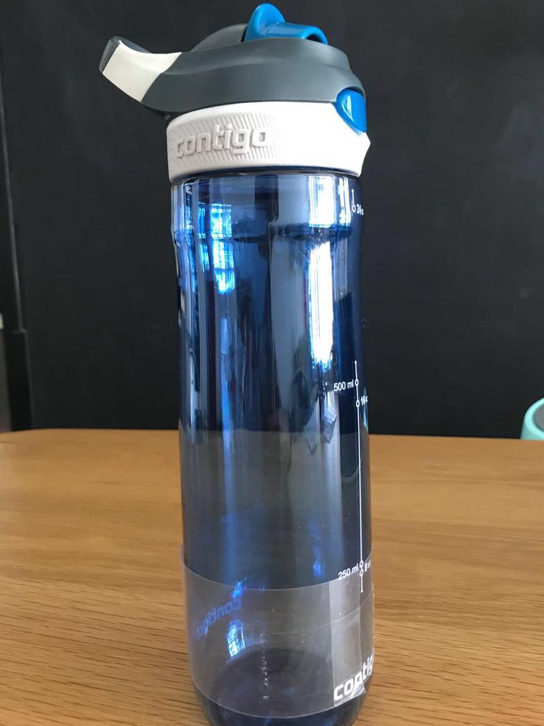 BN) Owala FreeSip Insulated Stainless Steel Water Bottle with Straw, 32oz,  Dreamy Field, Furniture & Home Living, Kitchenware & Tableware, Water  Bottles & Tumblers on Carousell