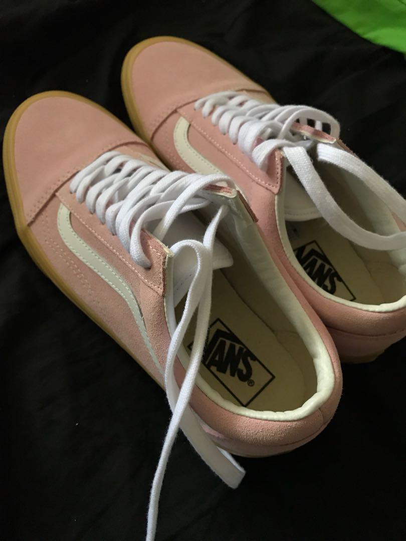 BRAND NEW Authentic Pink Gumsole Vans Men s Fashion Footwear