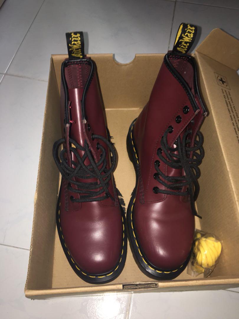 red 1460 dr martens
