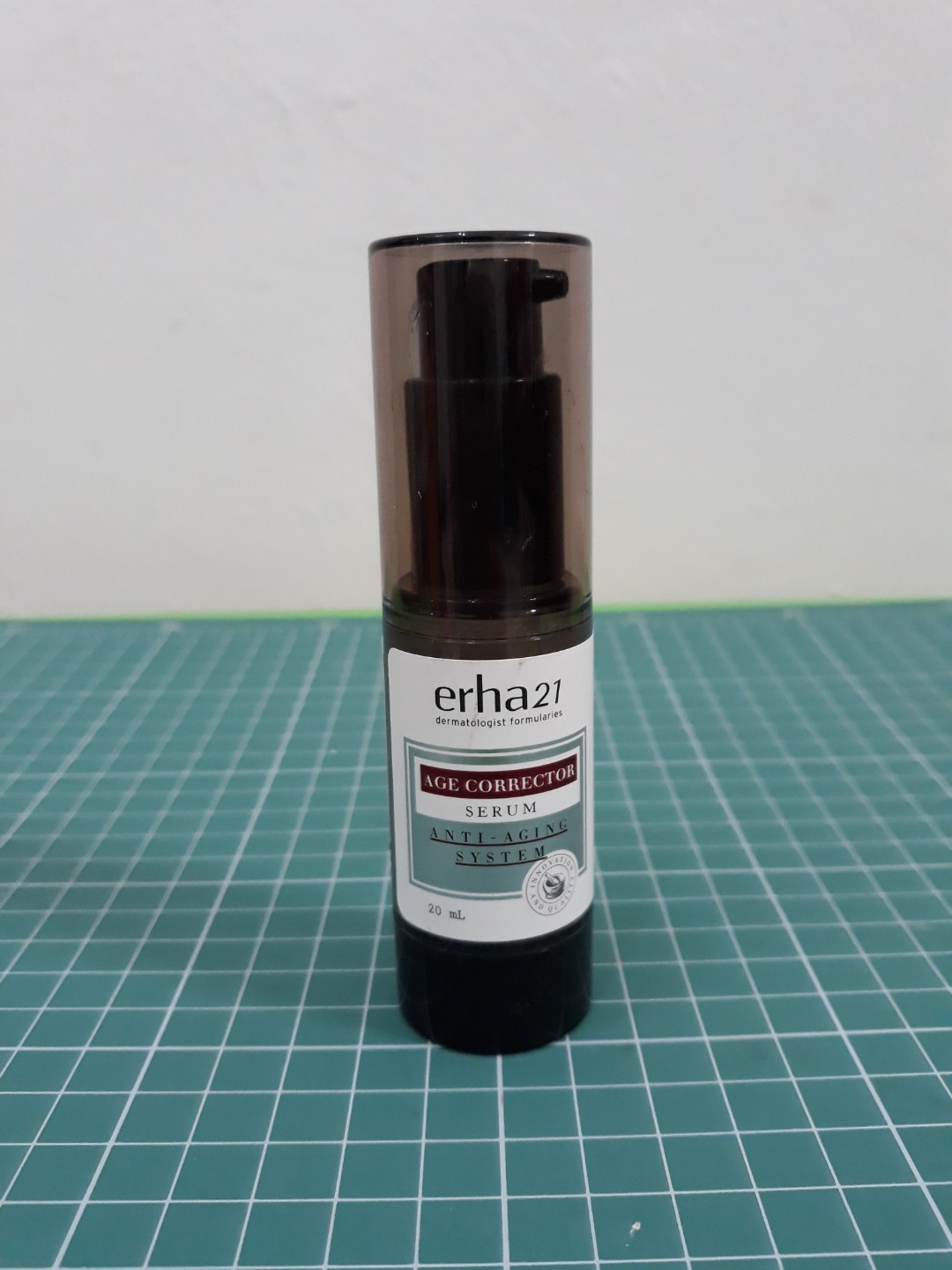 age corrector serum erha
