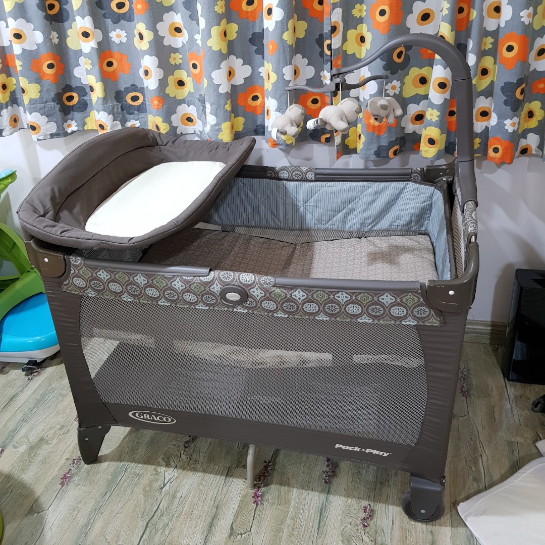 Graco Travel Cot Pack and Play, Babies & Kids, Baby Nursery & Kids